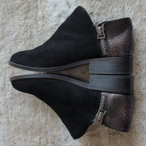 Very Volatile Womens Black Suede Leather Zip Up Ankle Booties Boots Size 8.5 - Picture 5 of 8